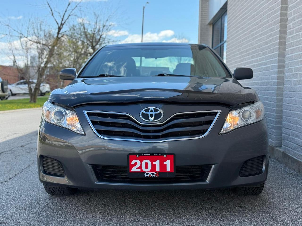 2011 Toyota Camry LE Photo