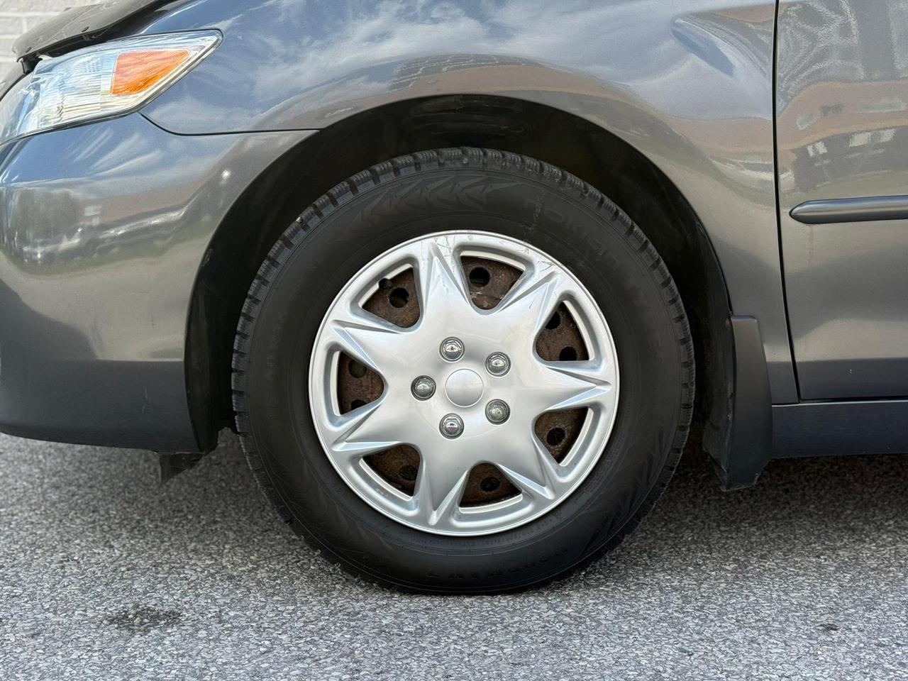 2011 Toyota Camry LE Photo