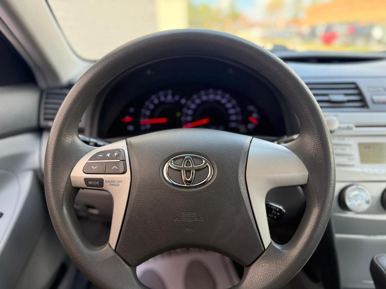 2011 Toyota Camry LE Photo