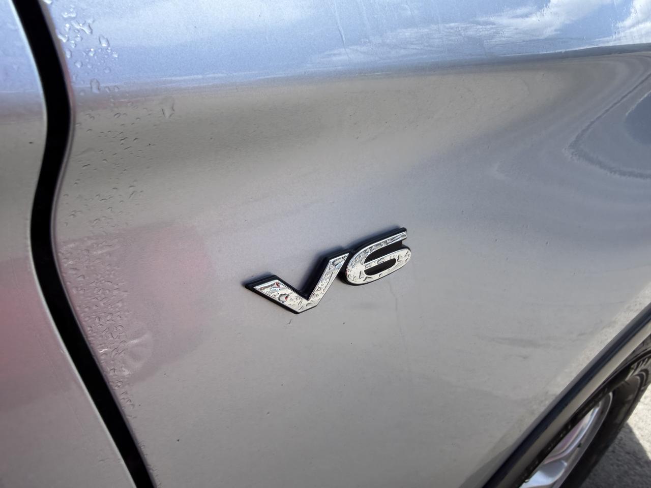 2016 Mitsubishi Outlander SE V6 7-PASSENGER Photo