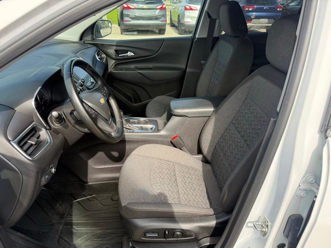 2024 Chevrolet Equinox LT 4dr All-Wheel Drive Photo