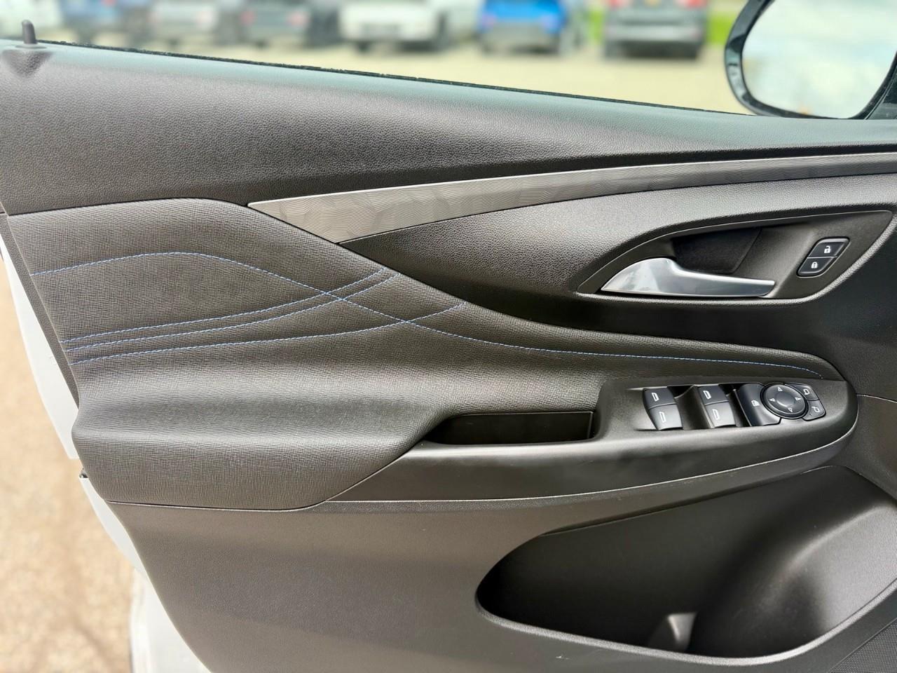 2024 Buick Envista Sport Touring 4dr Front-Wheel Drive Photo