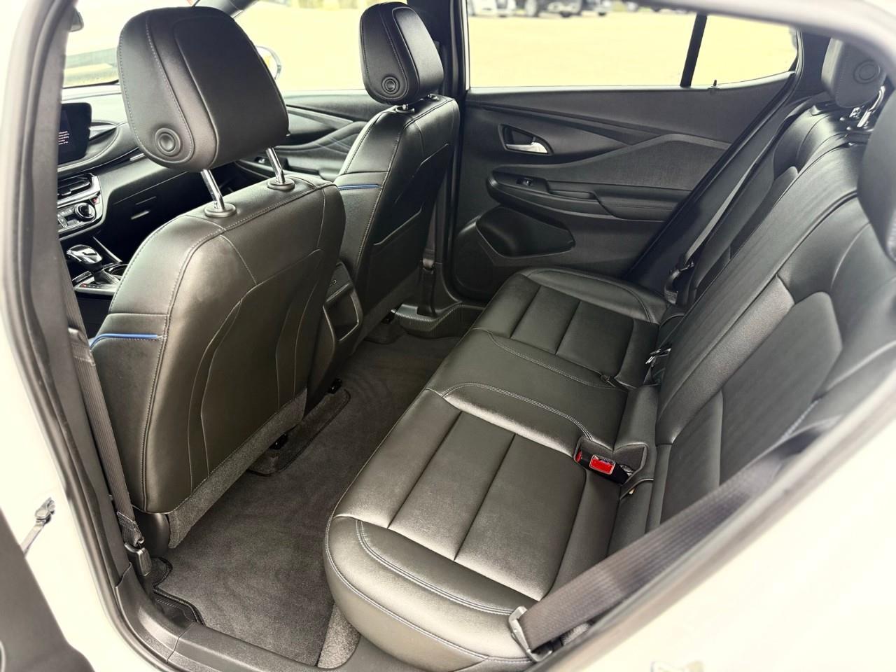 2024 Buick Envista Sport Touring 4dr Front-Wheel Drive Photo