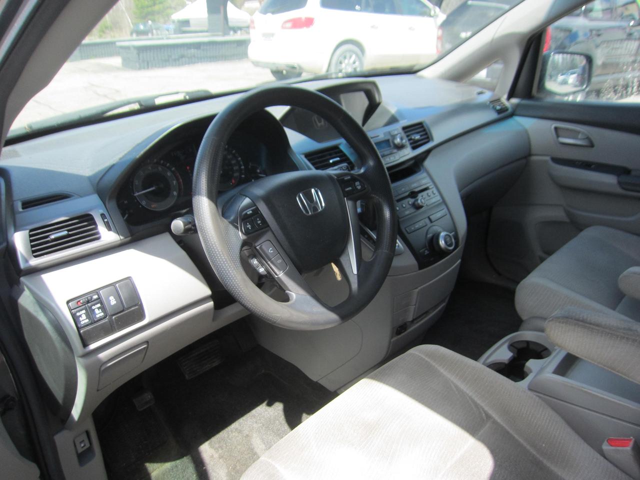 2012 Honda Odyssey EX Photo