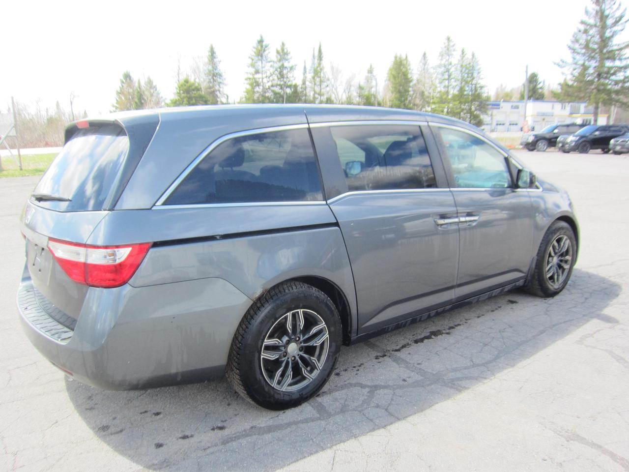 2012 Honda Odyssey EX Photo