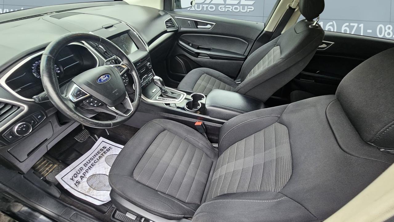 2018 Ford Edge SEL Photo
