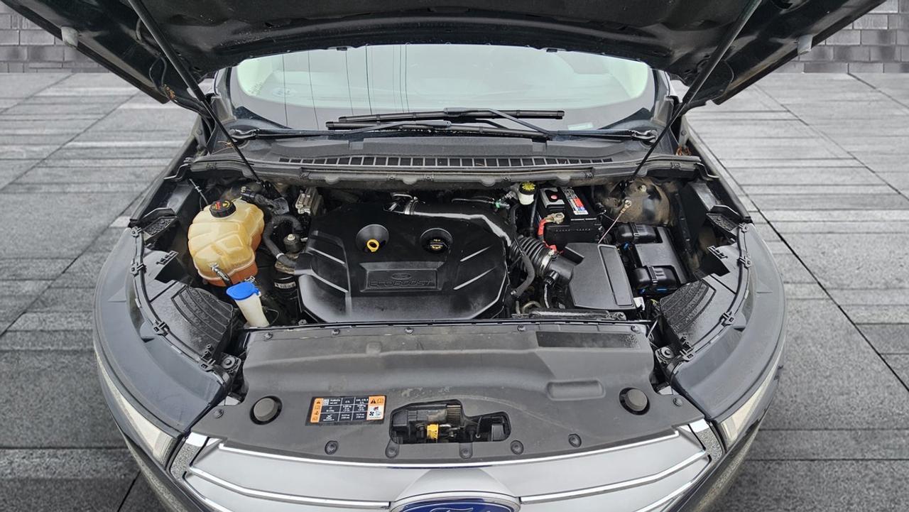 2018 Ford Edge SEL Photo