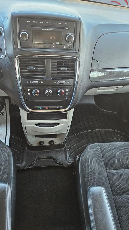 2017 Dodge Grand Caravan CANADA VALUE PACKAGE Photo