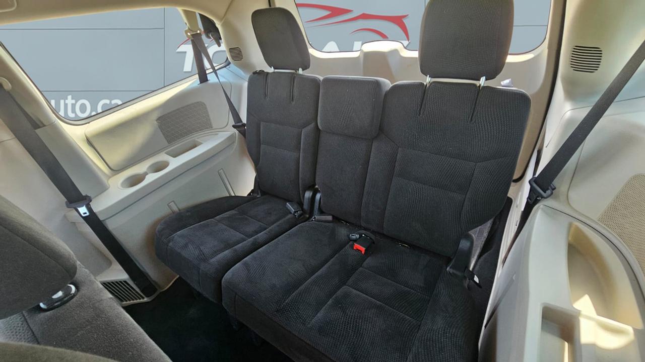 2017 Dodge Grand Caravan CANADA VALUE PACKAGE Photo
