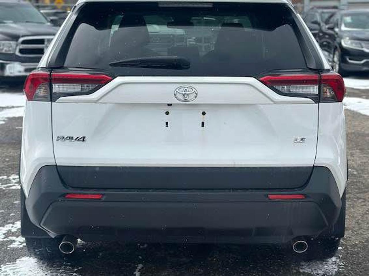 2019 Toyota RAV4 LE | CLEAN CARFAX Photo