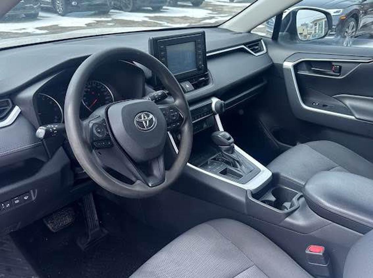 2019 Toyota RAV4 LE | CLEAN CARFAX Photo