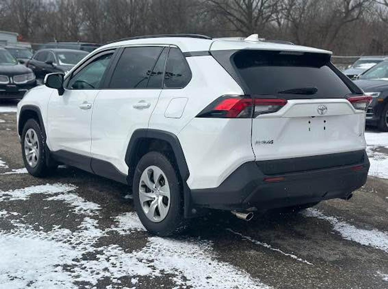 2019 Toyota RAV4 LE | CLEAN CARFAX Photo