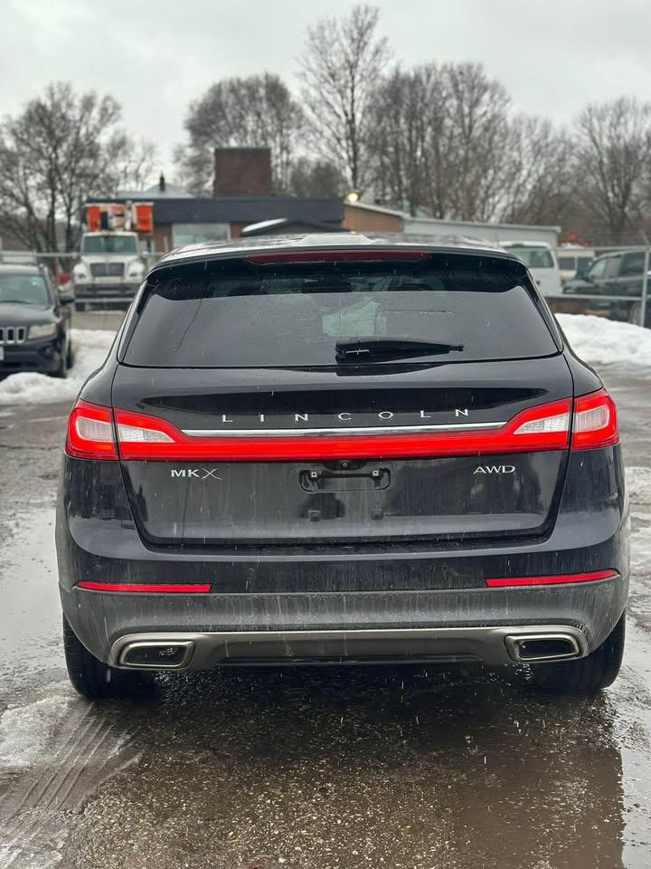 2017 Lincoln MKX Reserve Photo