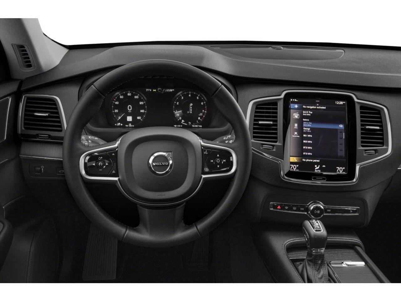 2021 Volvo XC90 T6 Momentum 7 Passenger 4dr All-Wheel Drive Photo