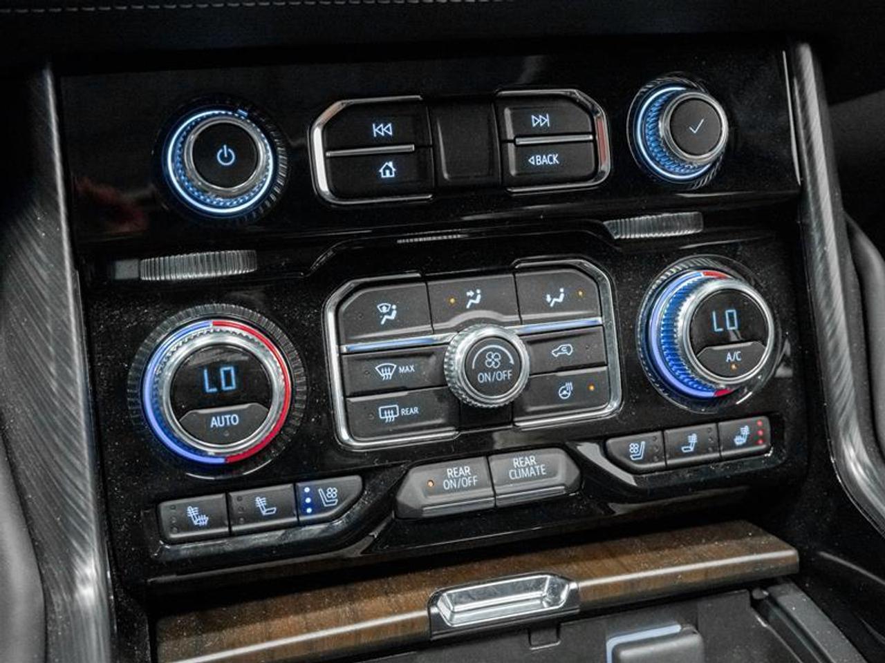 2024 GMC Yukon Denali Ultimate 4dr 4x4 Photo