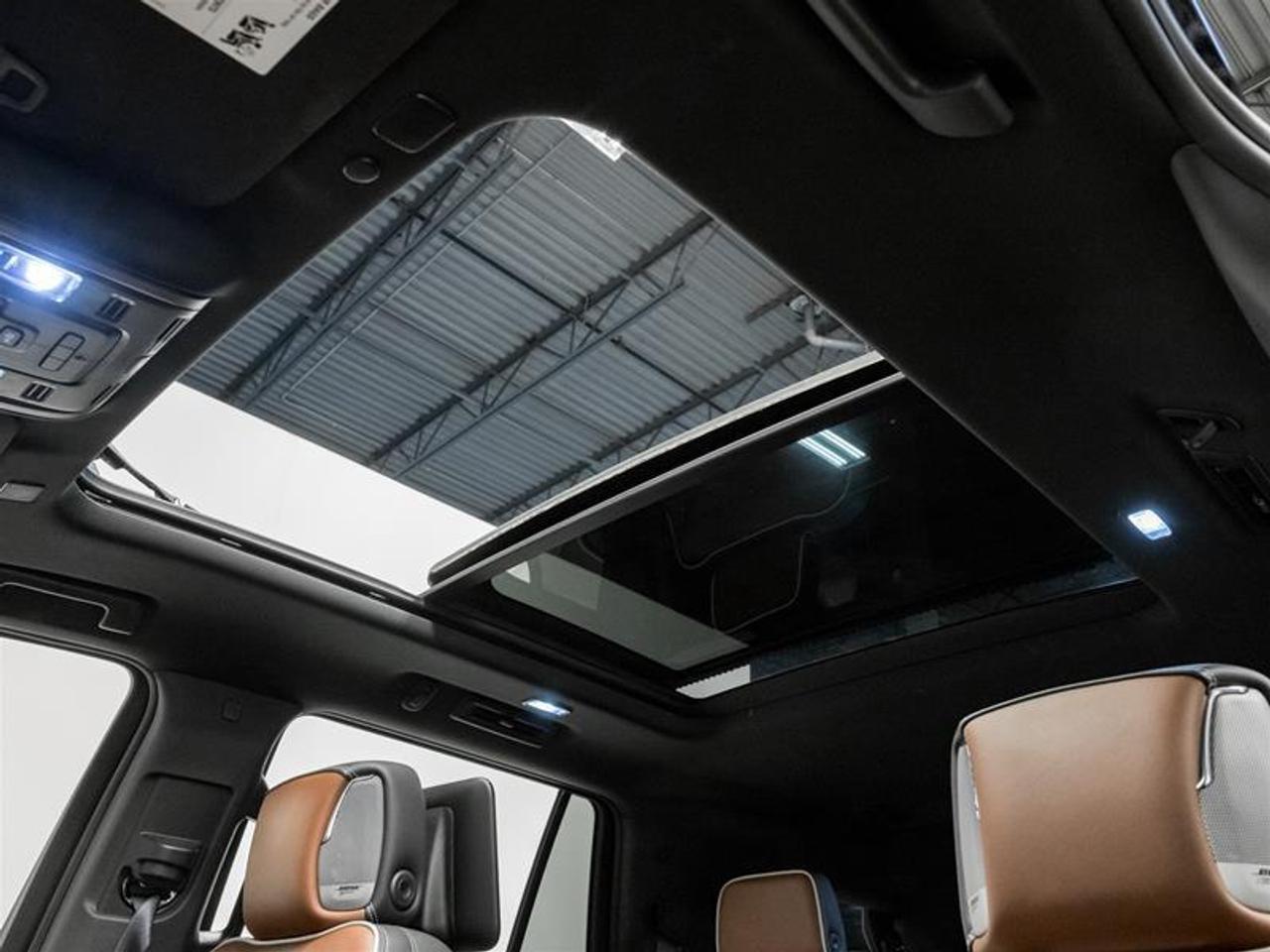 2024 GMC Yukon Denali Ultimate 4dr 4x4 Photo