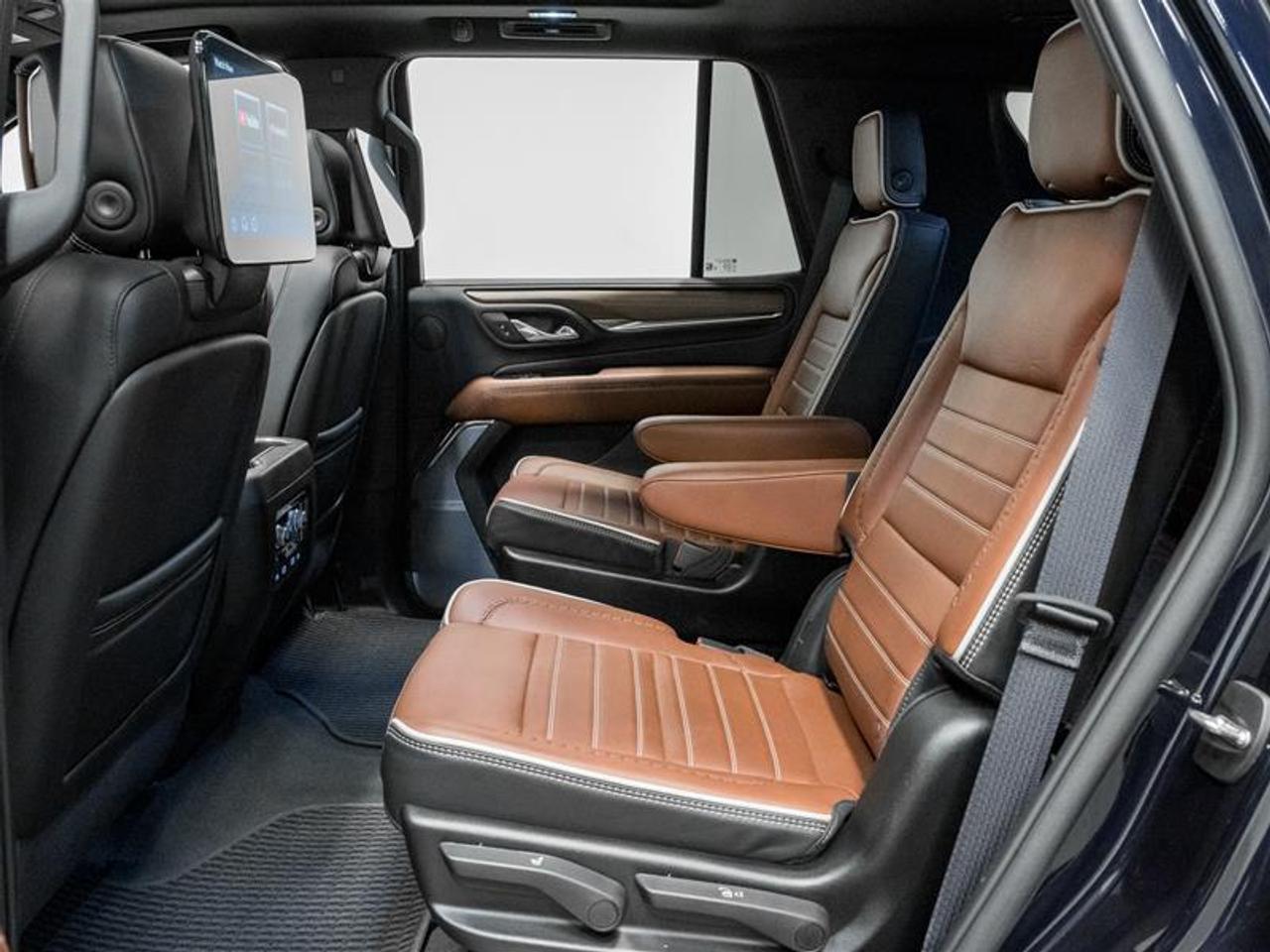 2024 GMC Yukon Denali Ultimate 4dr 4x4 Photo