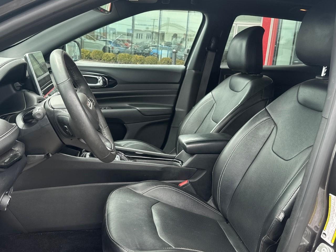 2023 Jeep Compass Altitude 4dr 4x4 Photo