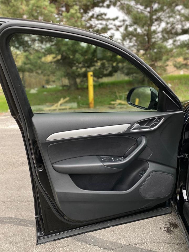 2018 Audi Q3 Komfort Tiptronic | NO ACCIDENT Photo