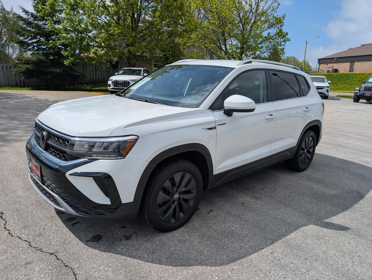 2022 Volkswagen Taos Comfortline 4dr All-Wheel Drive 4MOTION Photo