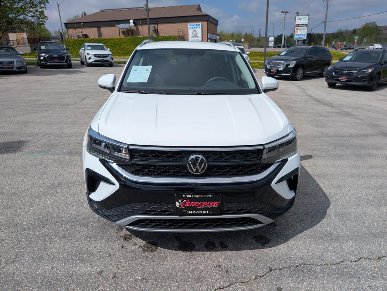 2022 Volkswagen Taos Comfortline 4dr All-Wheel Drive 4MOTION Photo