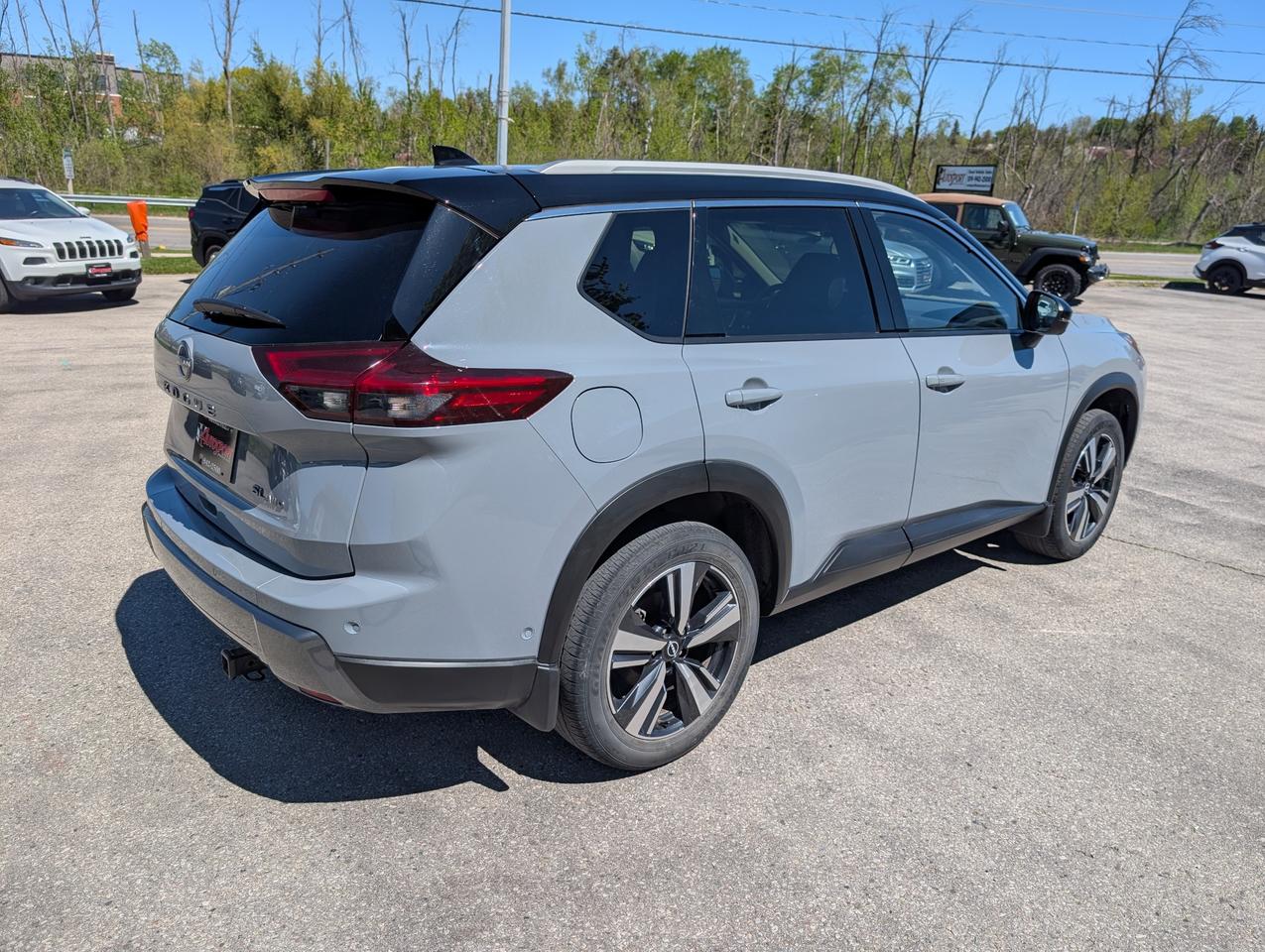 2024 Nissan Rogue SL 4dr All-Wheel Drive Sport Utility Photo