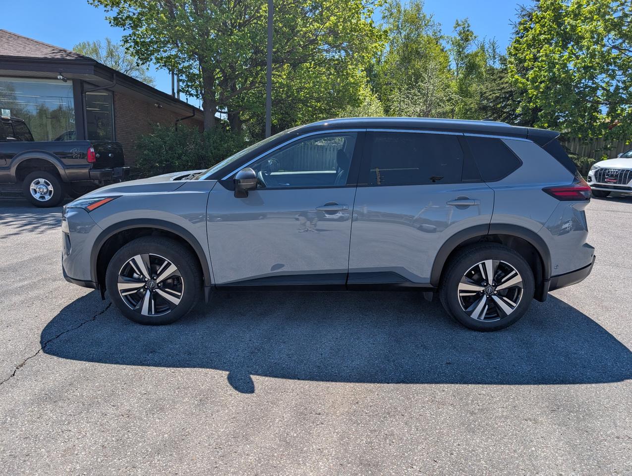 2024 Nissan Rogue SL 4dr All-Wheel Drive Sport Utility Photo