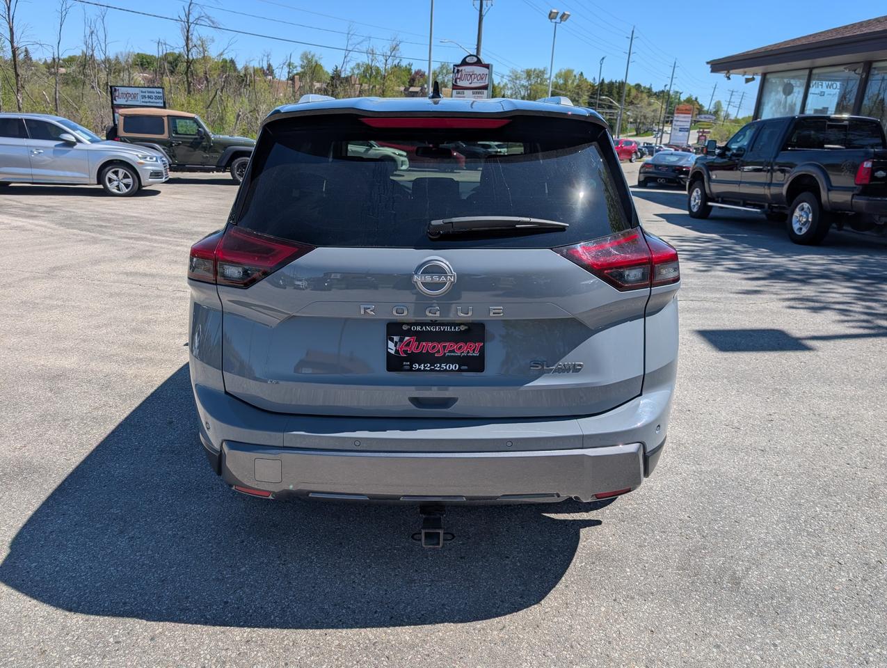 2024 Nissan Rogue SL 4dr All-Wheel Drive Sport Utility Photo3