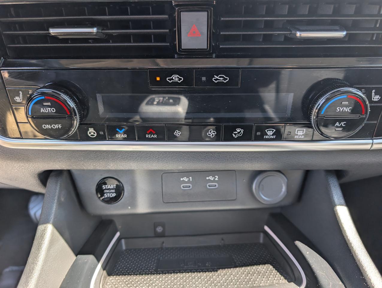 2024 Nissan Rogue SL 4dr All-Wheel Drive Sport Utility Photo
