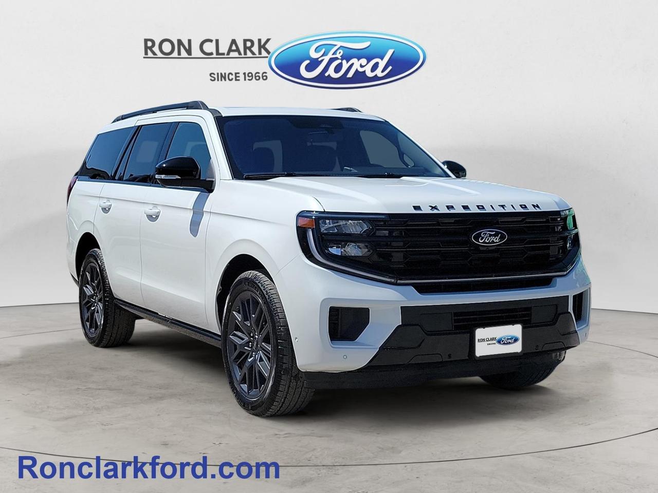 Used 2025 Ford Expedition Platinum 4dr 4x4 for sale in Wyoming, ON