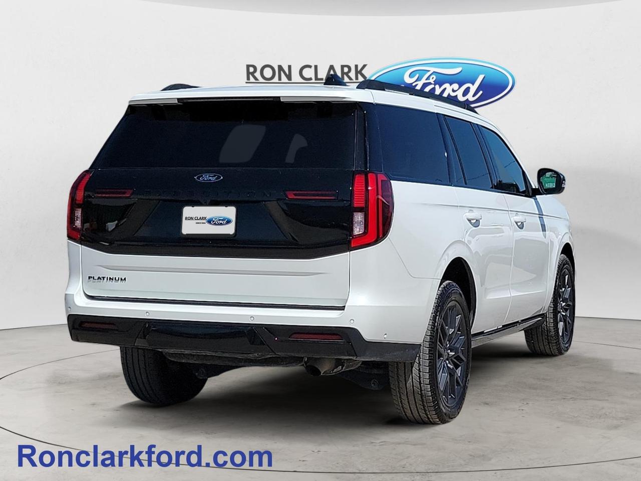 2025 Ford Expedition Platinum 4dr 4x4 Photo