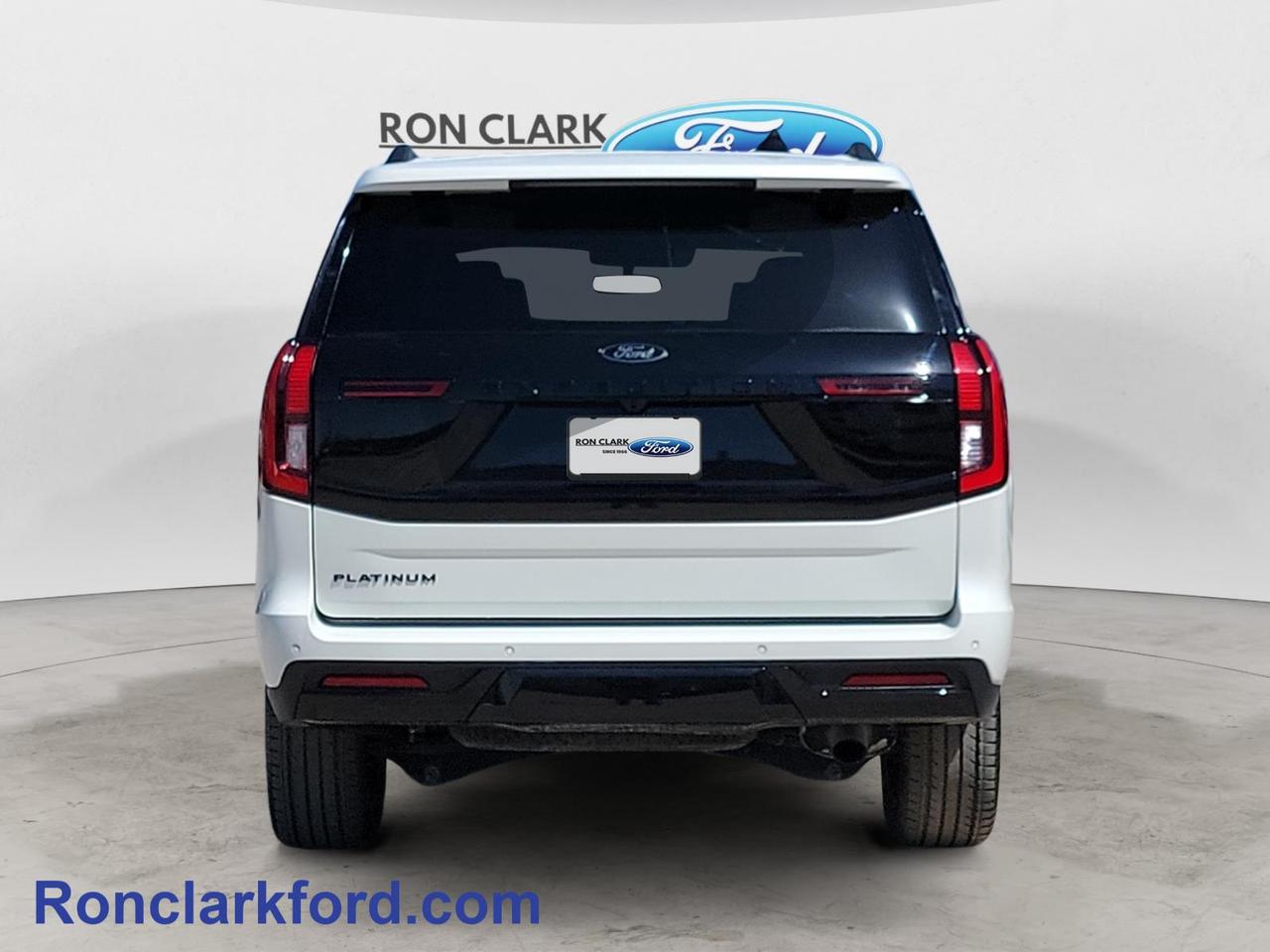 2025 Ford Expedition Platinum 4dr 4x4 Photo