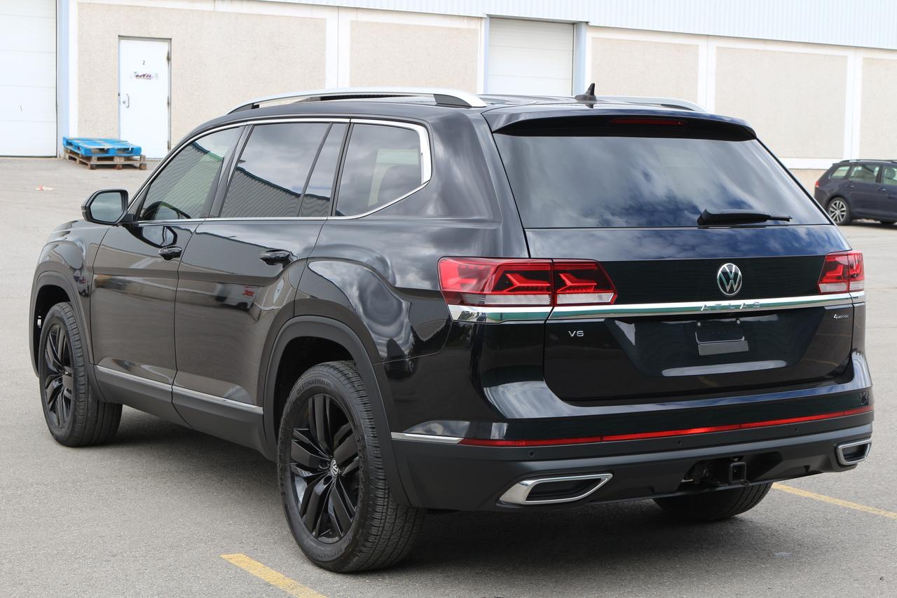 2023 Volkswagen Atlas SEL Photo