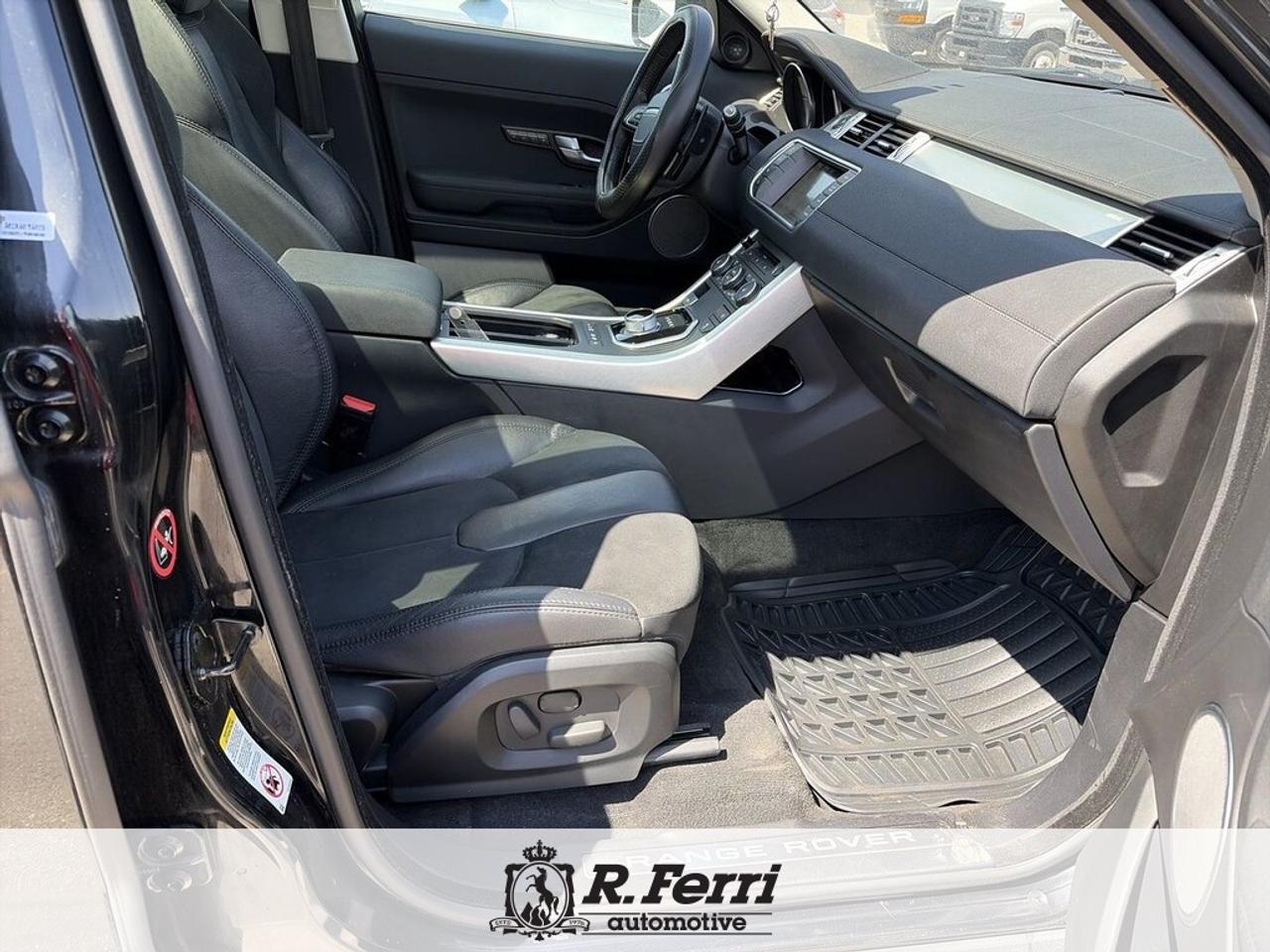 2015 Land Rover Range Rover Evoque Pure 4x4 5-Door Photo