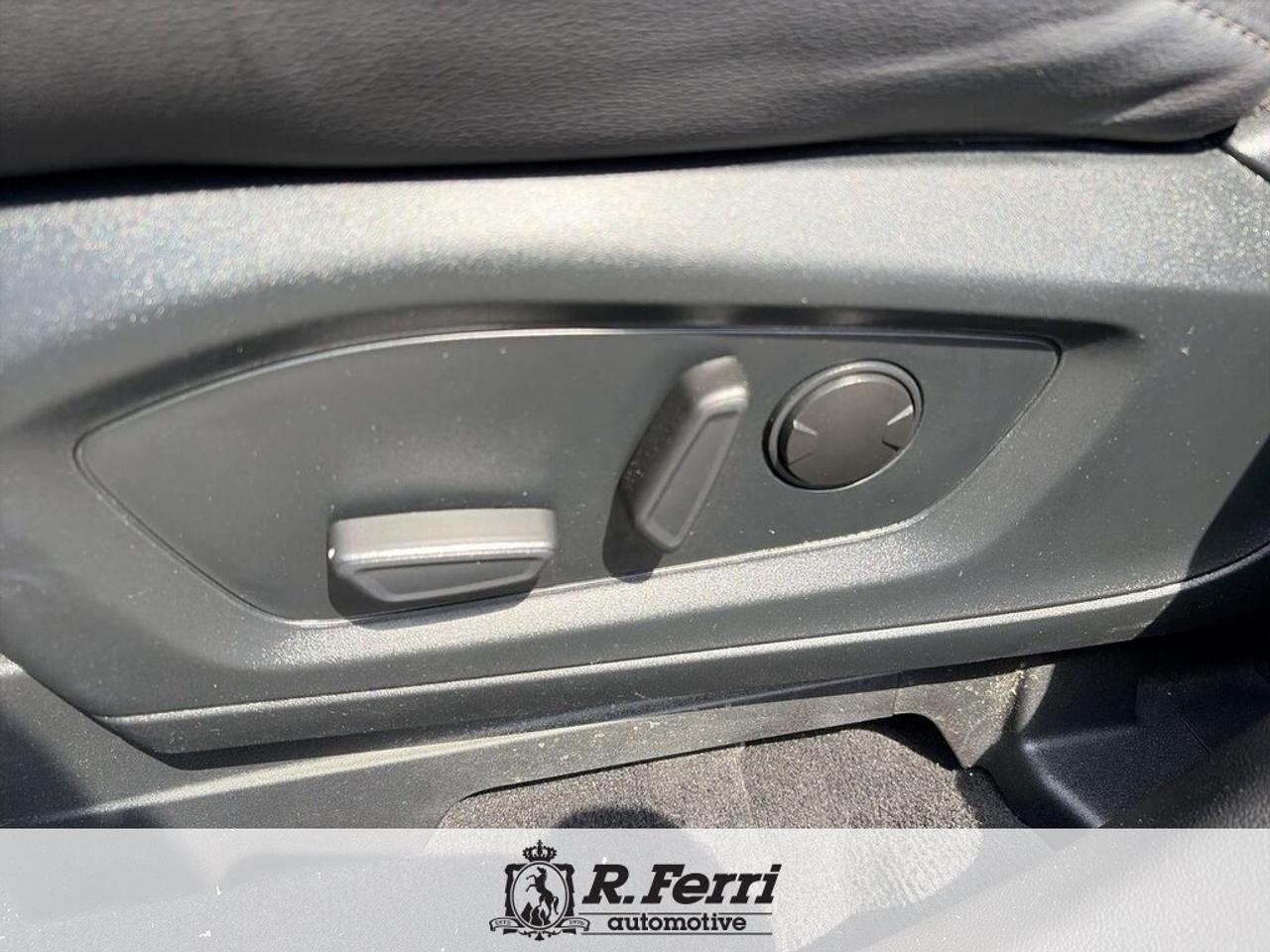 2023 Ford Explorer ST 4dr 4x4 Photo