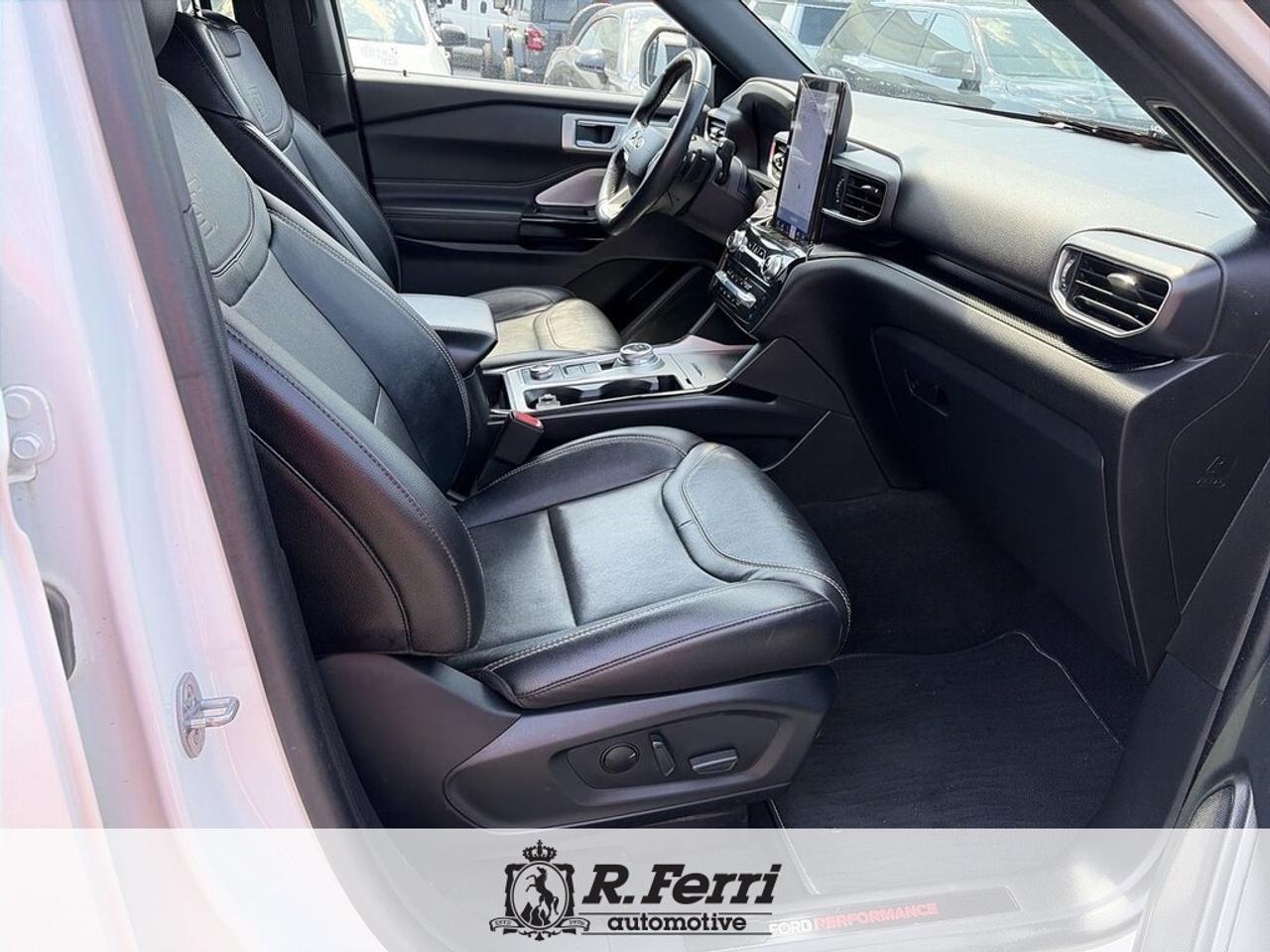 2023 Ford Explorer ST 4dr 4x4 Photo