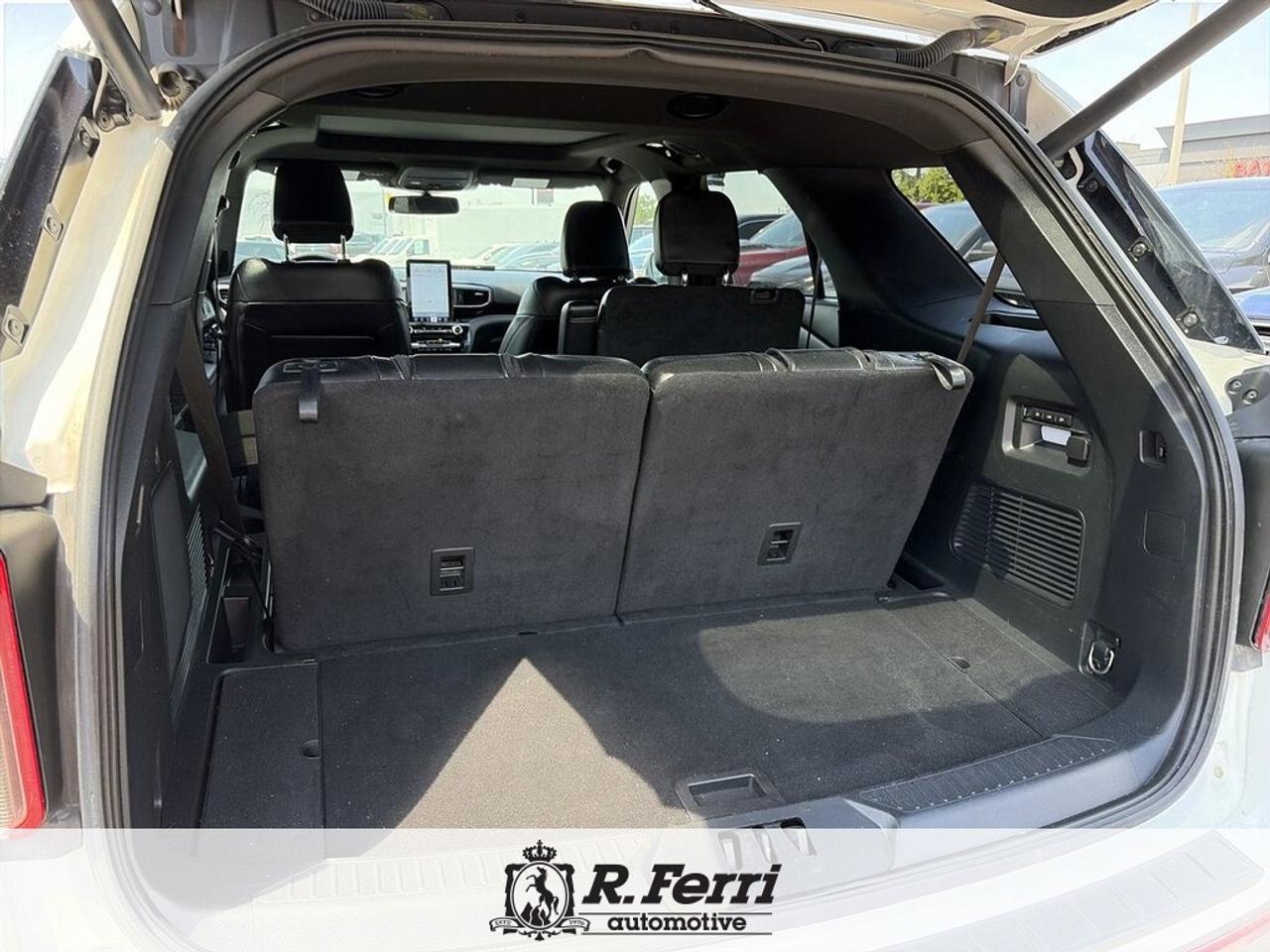 2023 Ford Explorer ST 4dr 4x4 Photo
