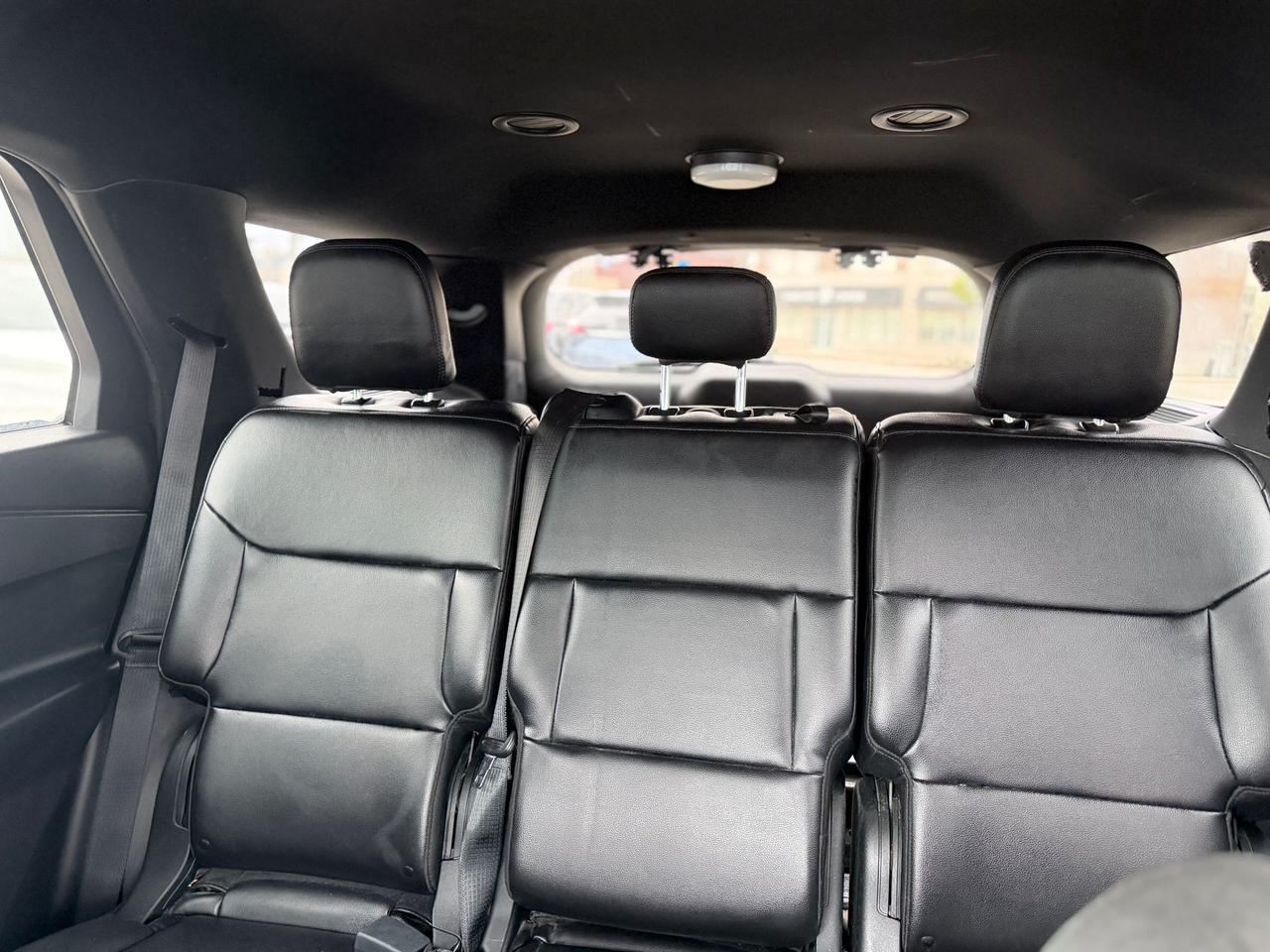 2020 Ford Explorer ST Photo
