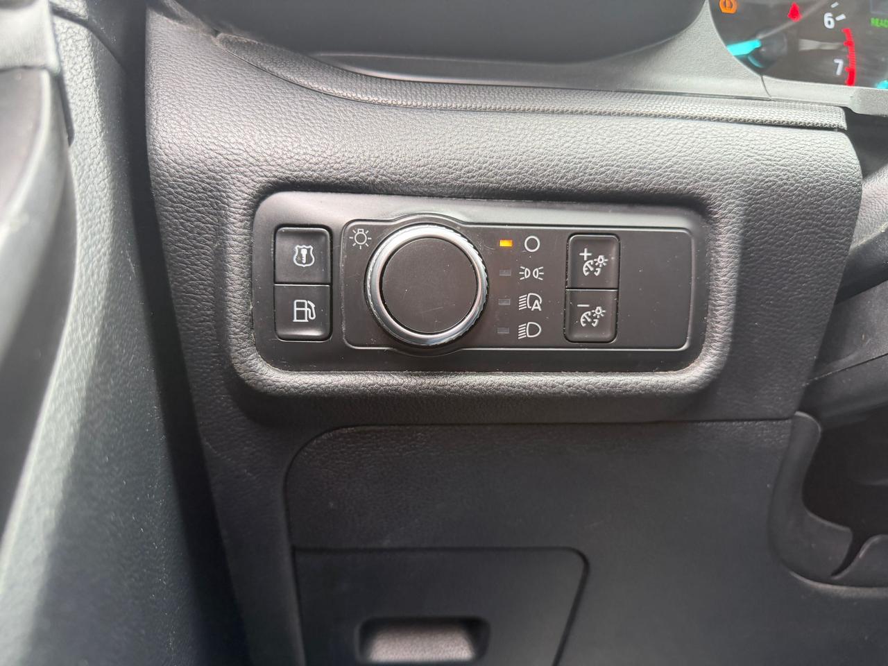 2020 Ford Explorer ST Photo