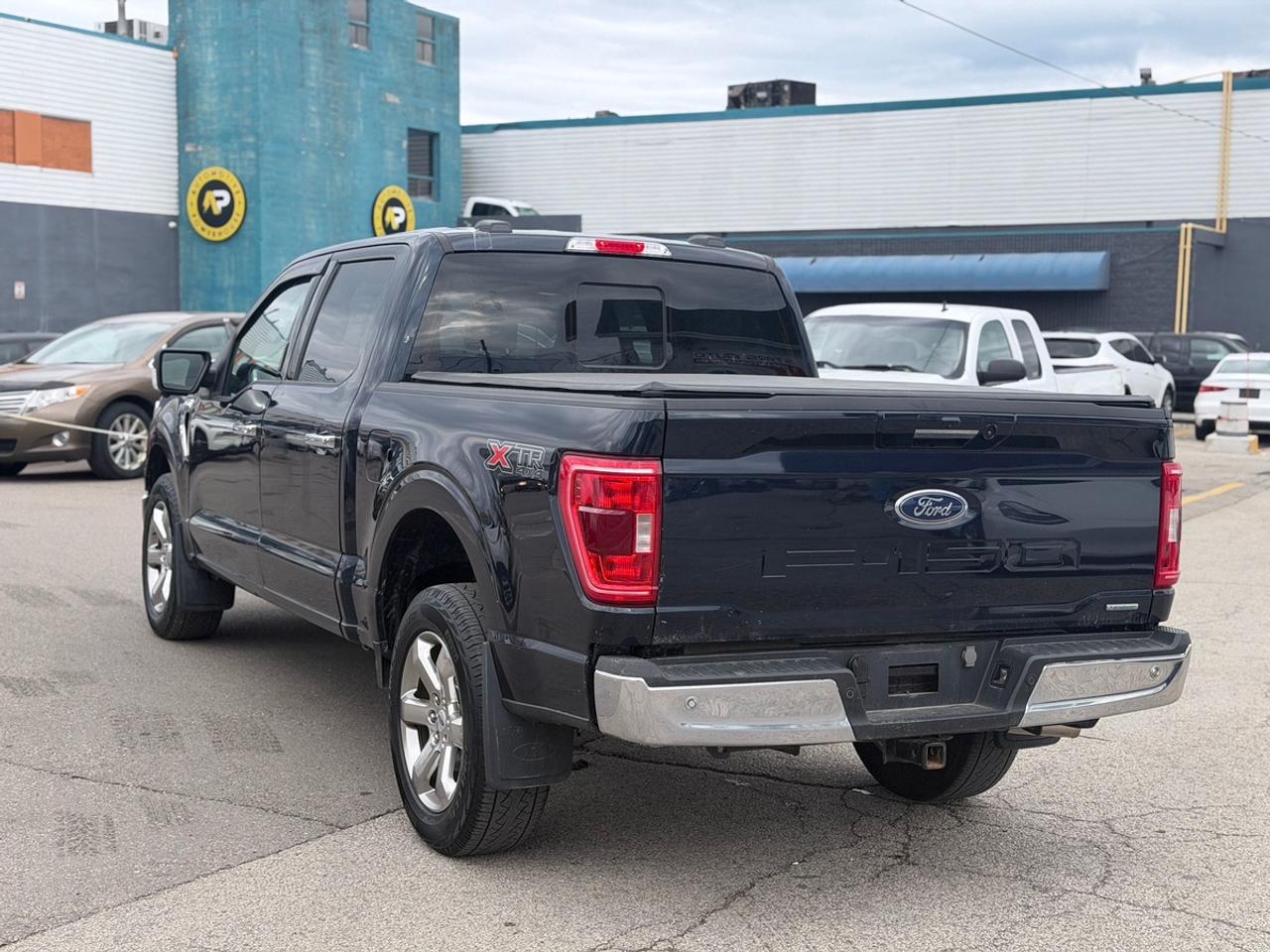 2023 Ford F-150 XLT Photo