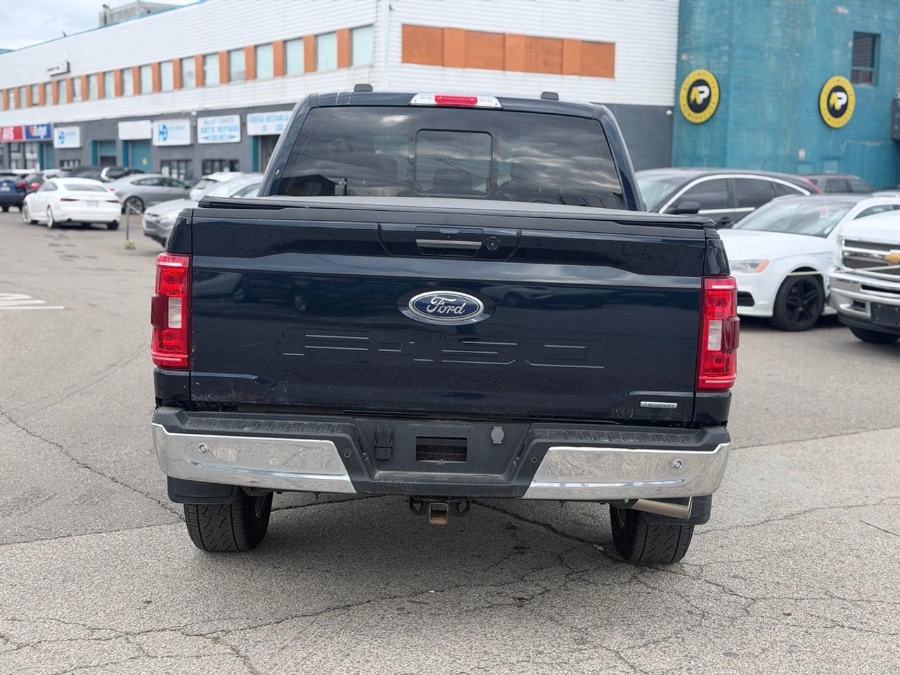 2023 Ford F-150 XLT Photo
