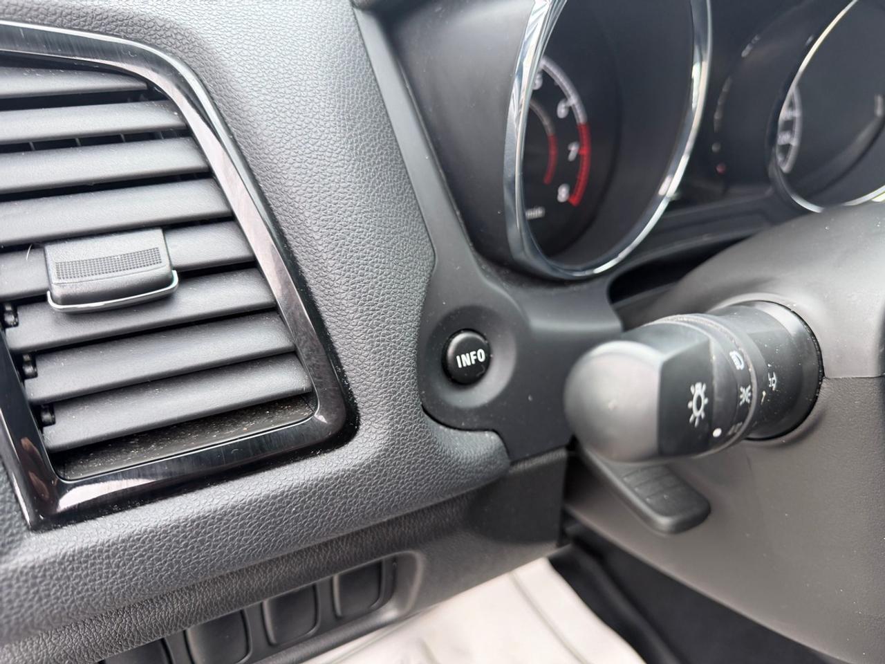2025 Mitsubishi RVR SE Photo