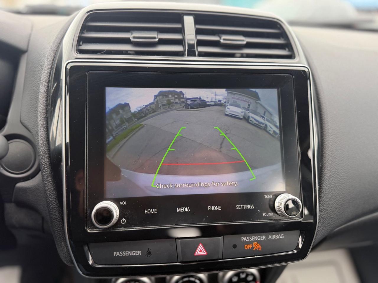 2025 Mitsubishi RVR SE Photo