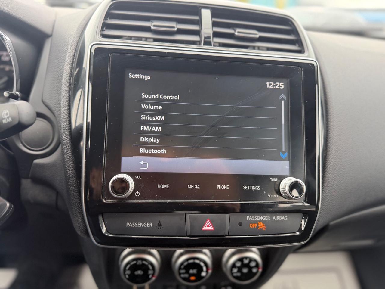 2025 Mitsubishi RVR SE Photo