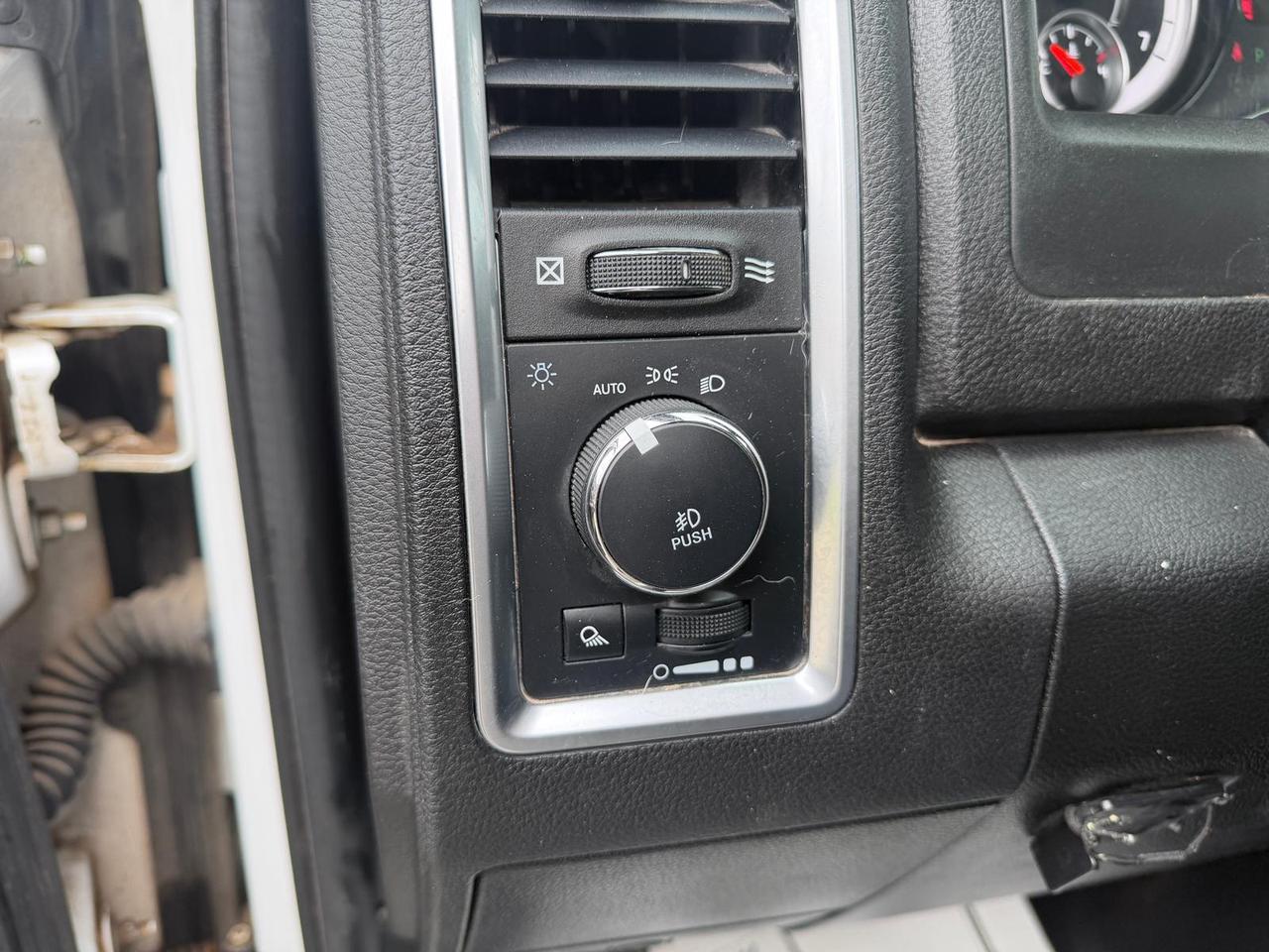 2022 RAM 1500 Classic TRADESMAN Photo