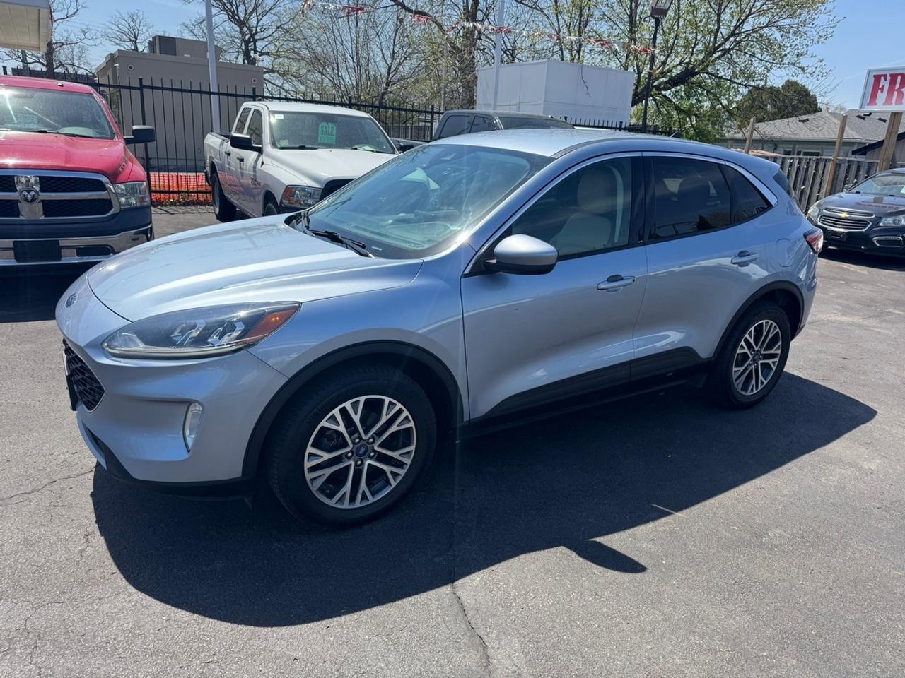 2022 Ford Escape SEL Photo