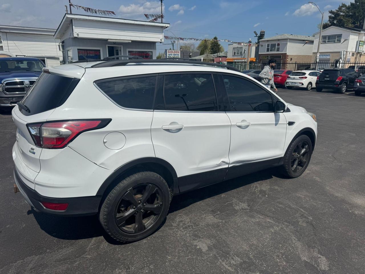 2017 Ford Escape SE Photo