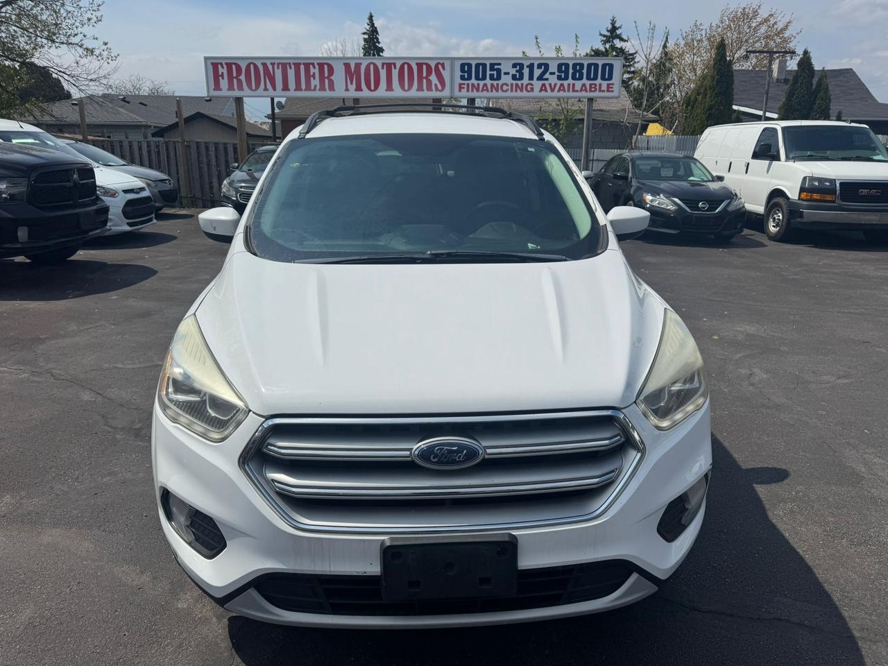 2017 Ford Escape SE Photo