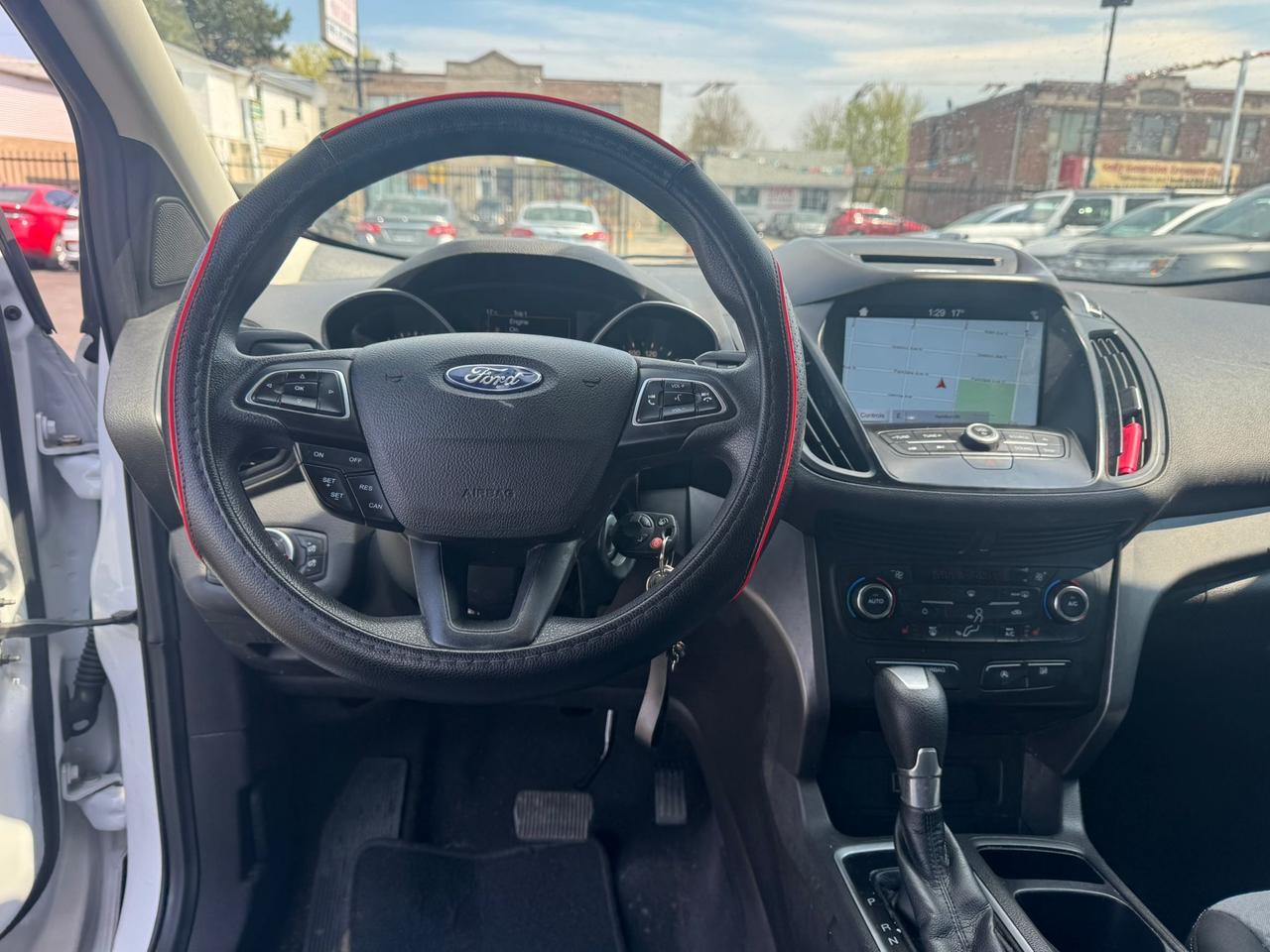2017 Ford Escape SE Photo