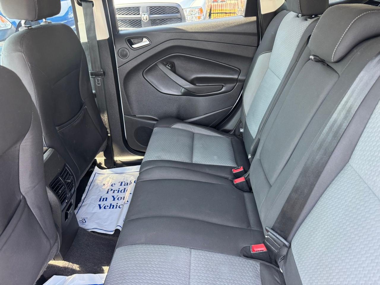2017 Ford Escape SE Photo